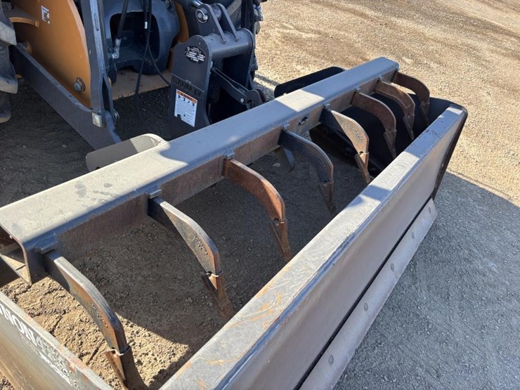 2021-case-570n-ep-image-18