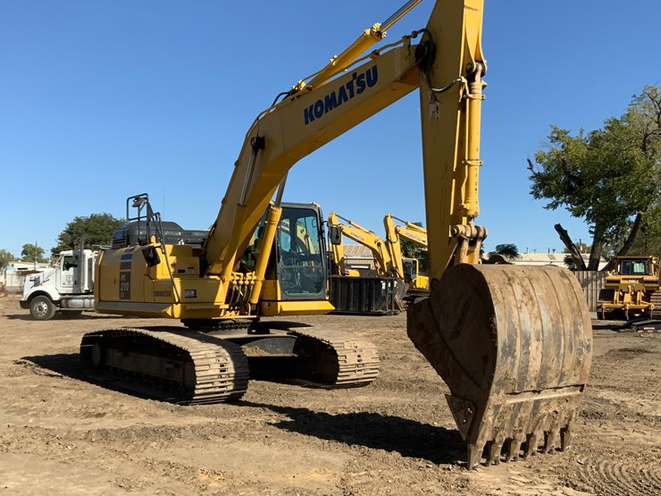 komatsu-pc210-lc-11-image-3