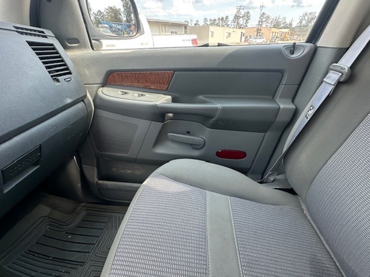 dodge-ram-1500-image-41