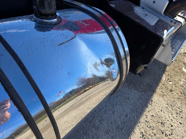 kenworth-t880-image-122