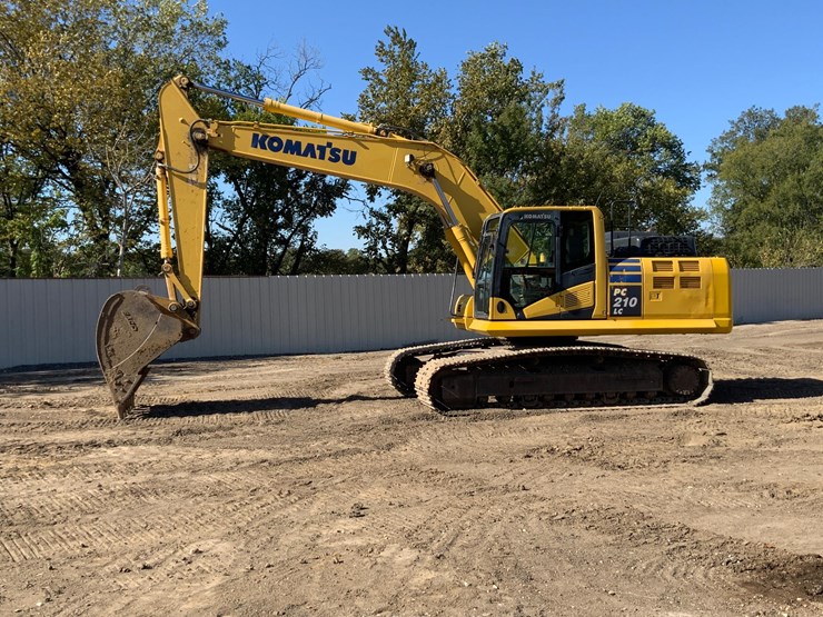 komatsu-pc210-lc-11-image-1