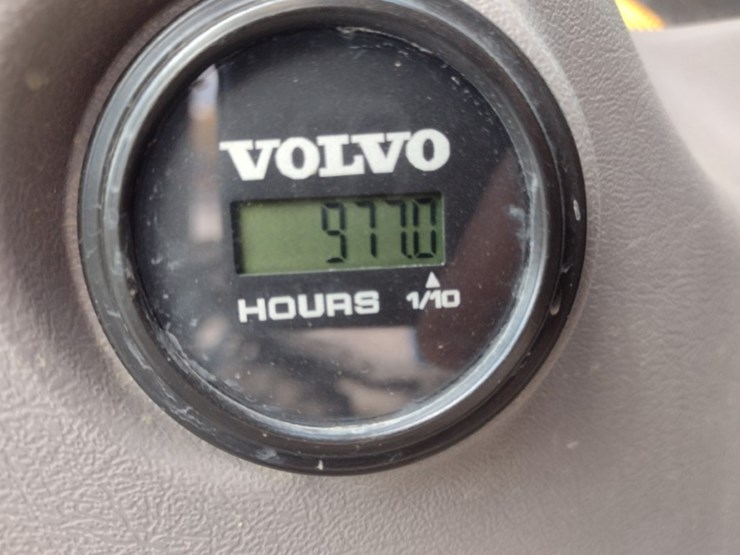 volvo-ec220e-lr-image-6