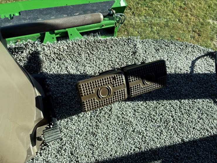 john-deere-s680-image-102