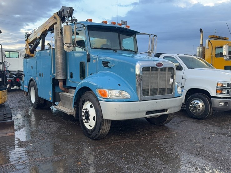 2012-peterbilt-337-image-3