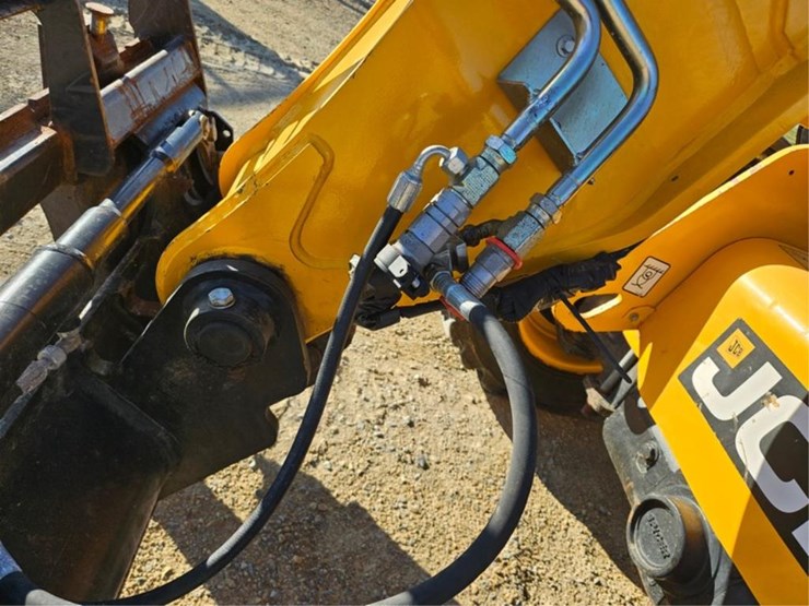 jcb-525-60-image-15
