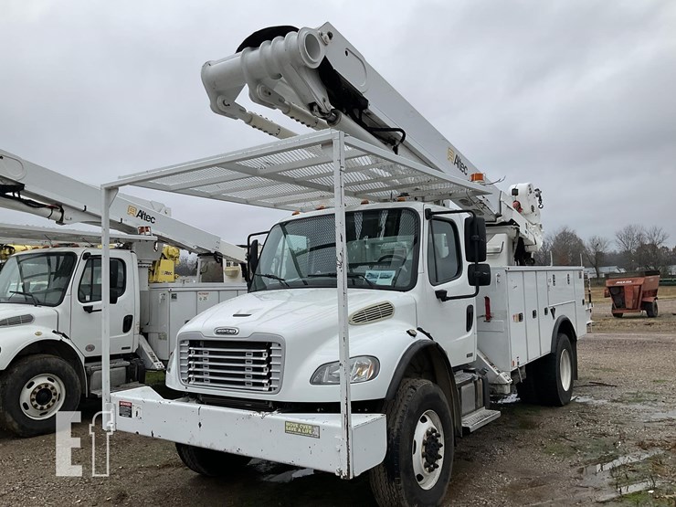 freightliner-business-class-m2-100-image-2