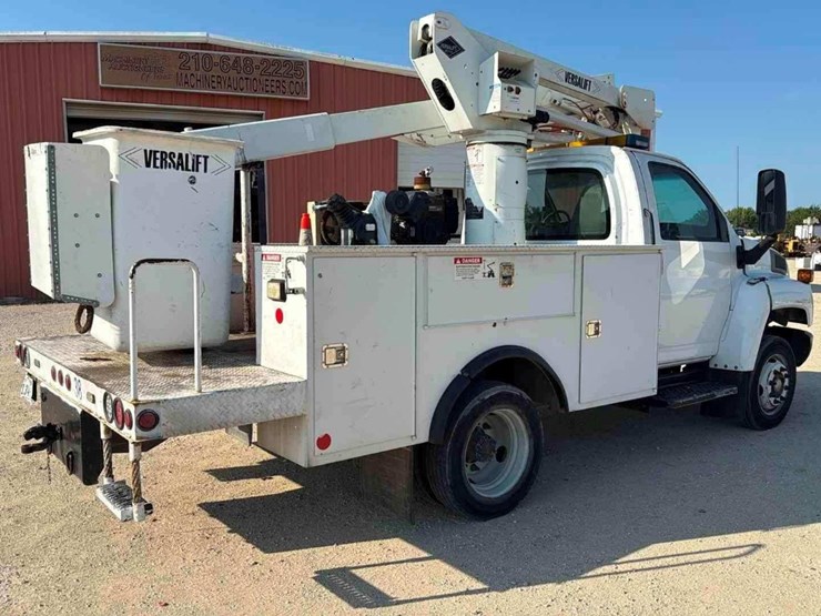 2007-chevrolet-kodiak-c4500-image-3