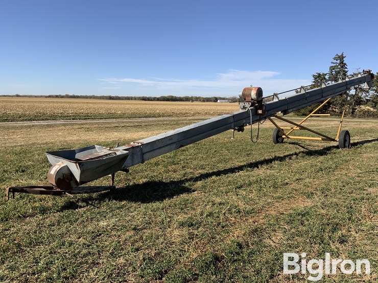 hutchinson-model-50-mass-ter-mover-conveyor-image-1