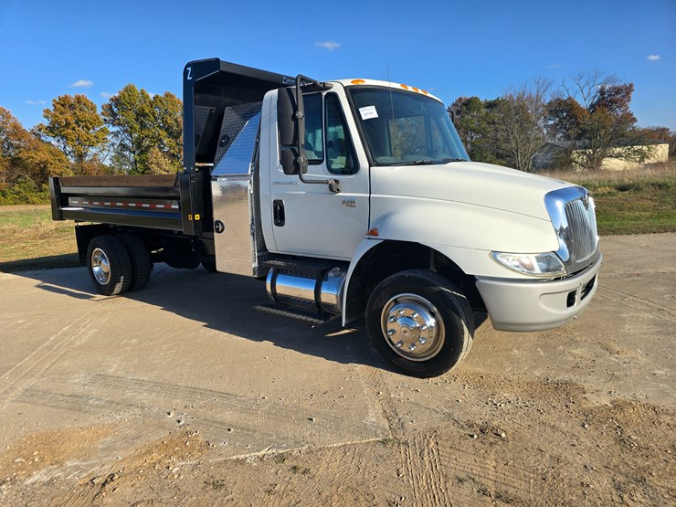 international-durastar-4300-image-23