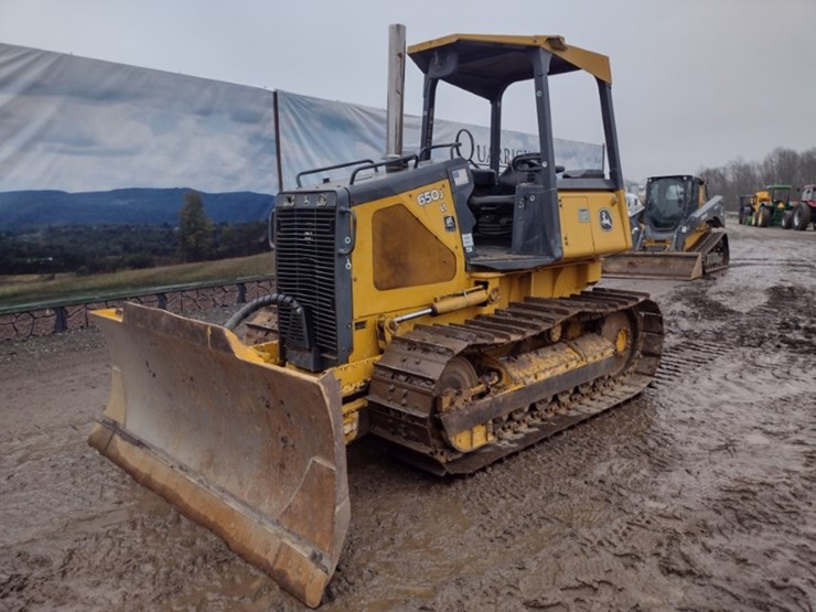 deere-650j-lt-image-41