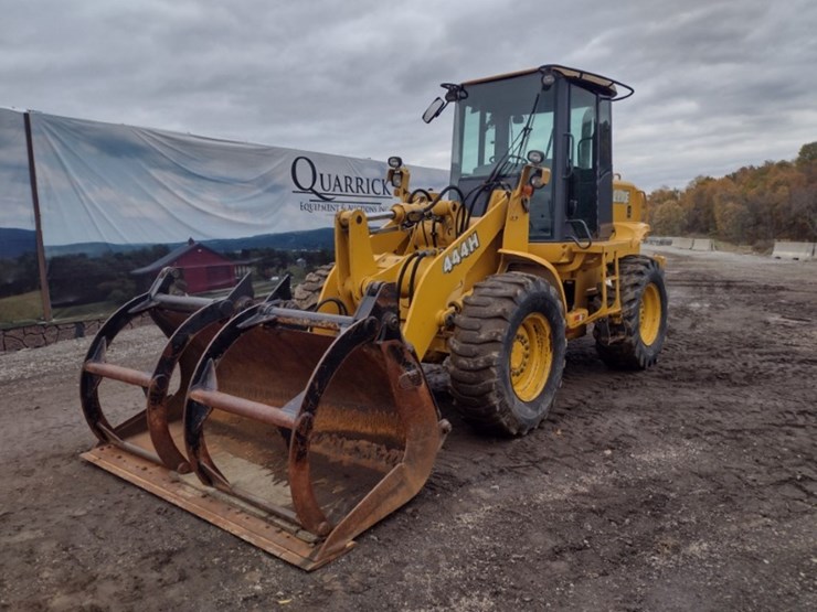 john-deere-444h-image-30