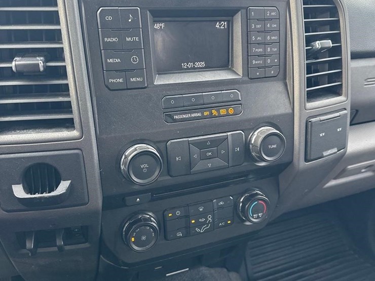 2017-ford-f350-xl-image-29