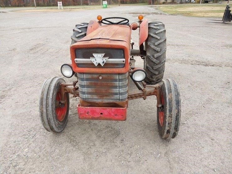 massey-ferguson-135-image-2