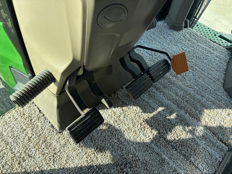 john-deere-8r-370-image-72