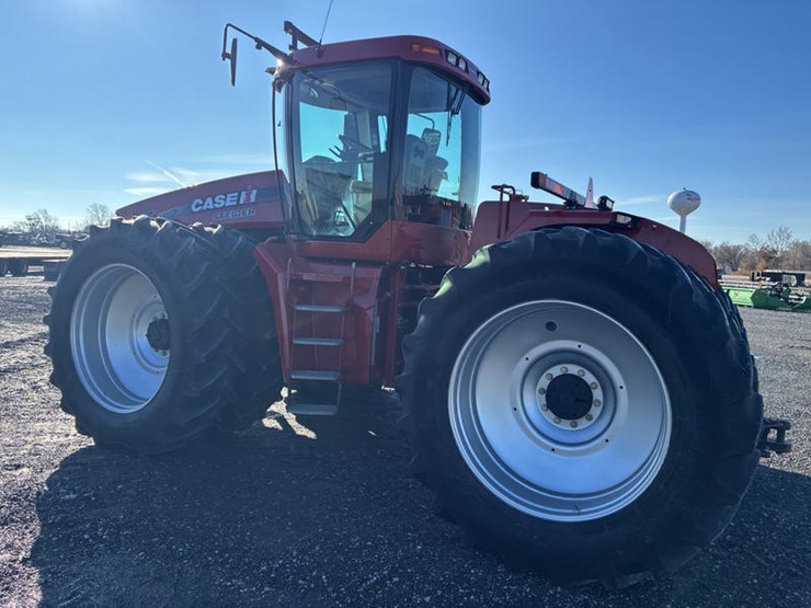 case-ih-steiger-335-image-10