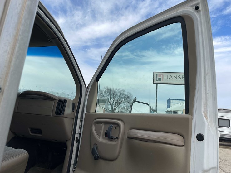 chevrolet-express-3500-image-67