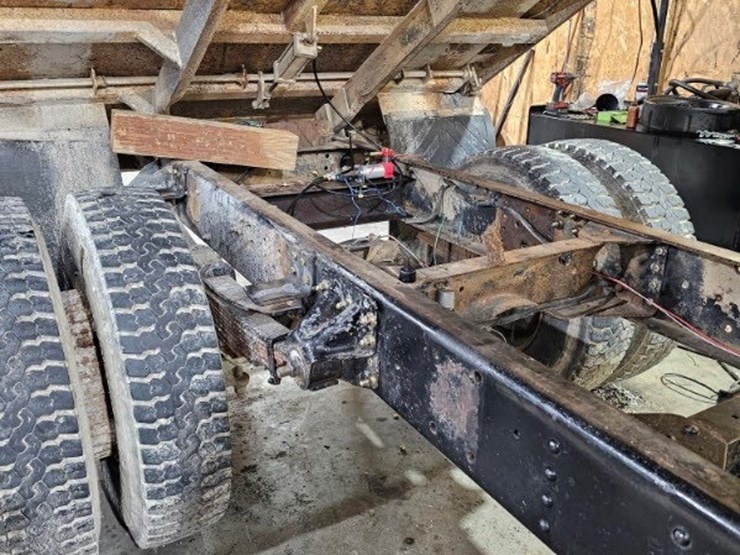 chevrolet-c70-image-99