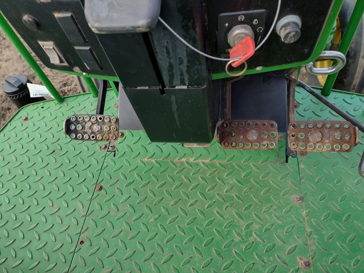 john-deere-6210-image-8