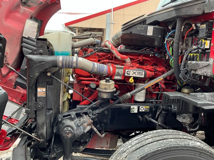 2019-kenworth-t680-image-13