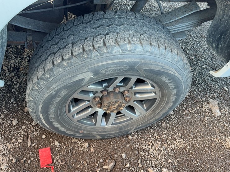 2002-ford-f250-image-14