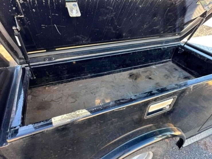 2024-ford-f350dually-1-ton-image-17