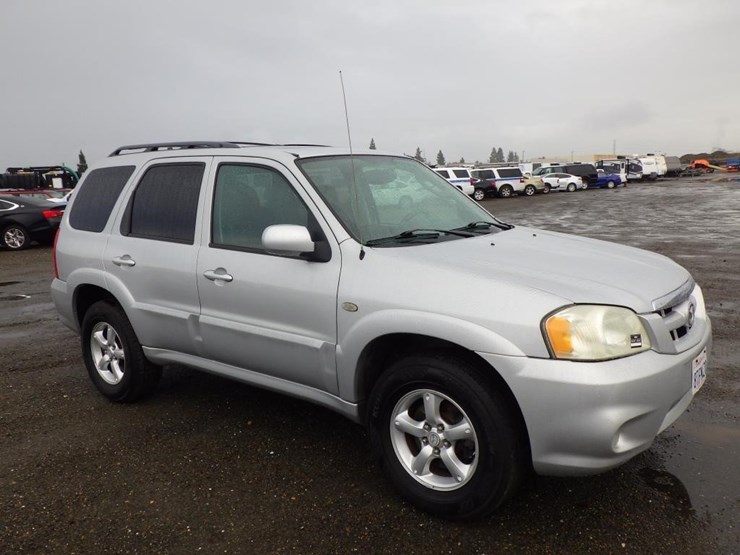 2005-mazda-tribute-image-2