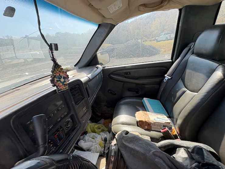 2003-chevrolet-silverado-1500-image-30