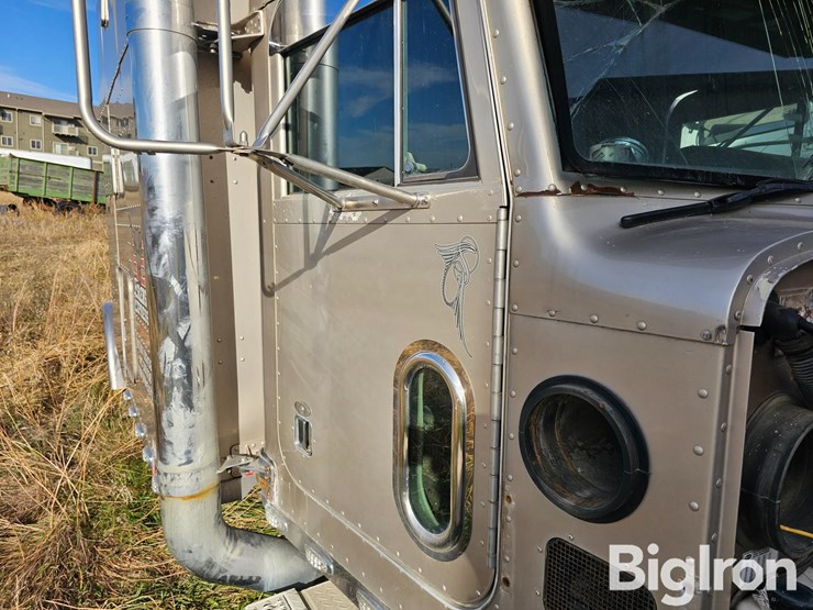 peterbilt-379-image-20