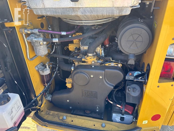 2018-caterpillar-299d2-image-14