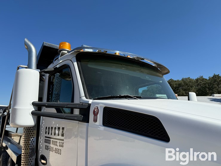 kenworth-t880-image-16