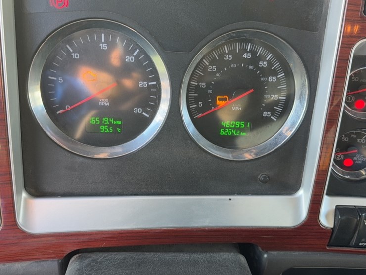 2008-kenworth-t800-image-20