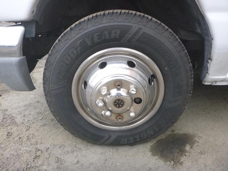 1997-ford-e450-image-24