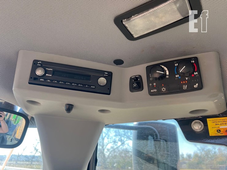 2020-deere-444l-image-32