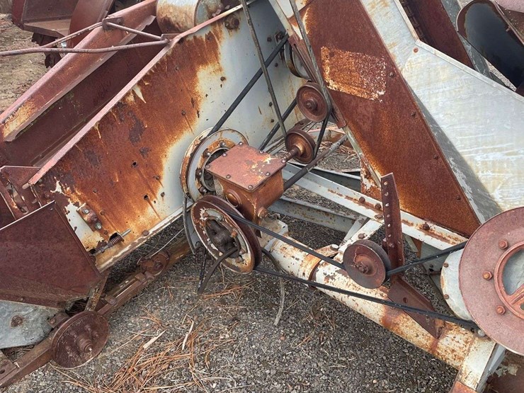harry-ferguson-model-e-corn-picker---ritzville,-wa-image-5