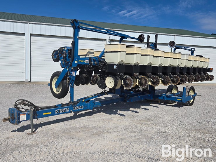 kinze-3600-image-2