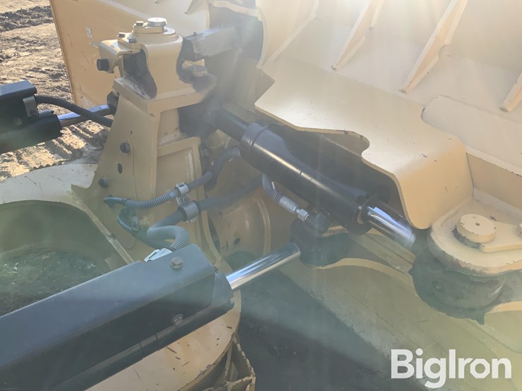 caterpillar-d6k2-lgp-image-16