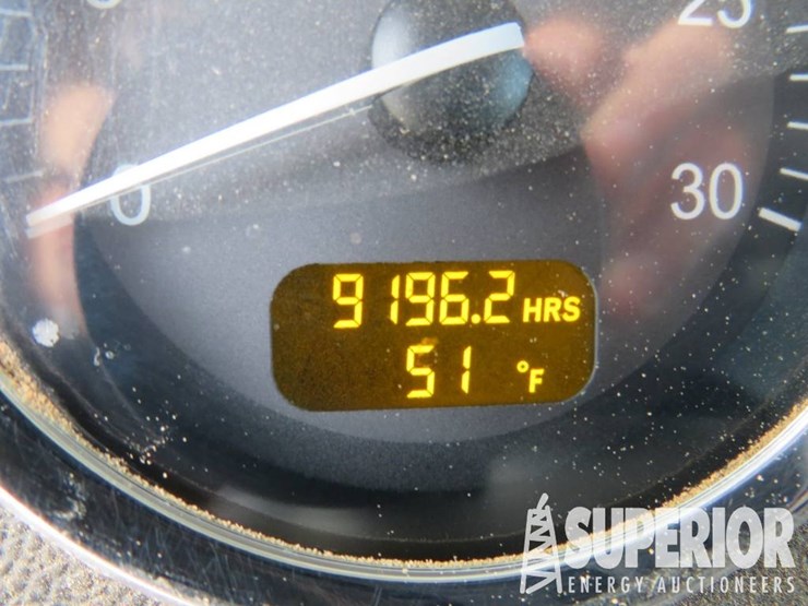 2016-peterbilt-389-image-16