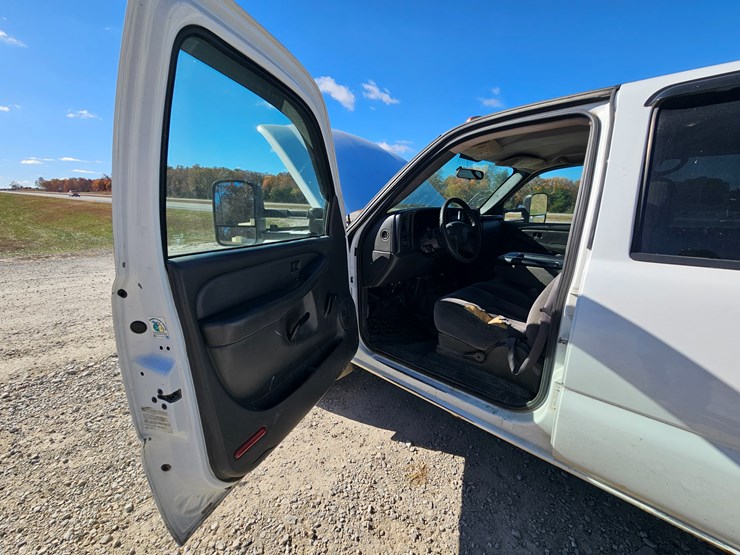 chevrolet-silverado-3500-image-34