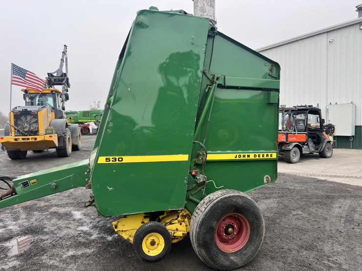 john-deere-530-image-3