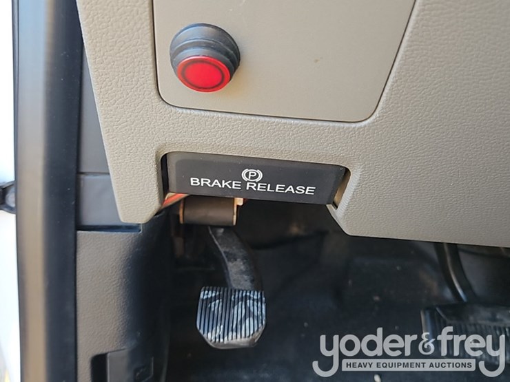 ford-f350-xl-image-34