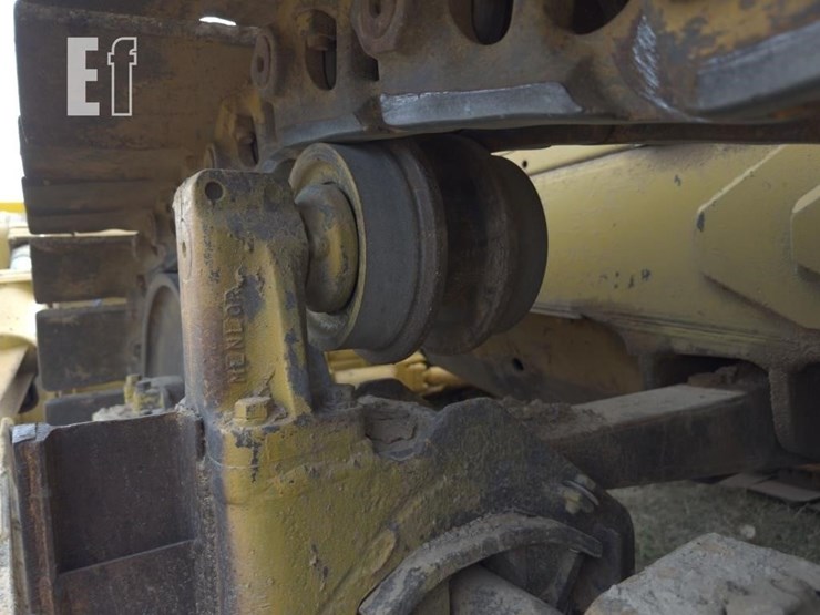 caterpillar-d6d-image-13