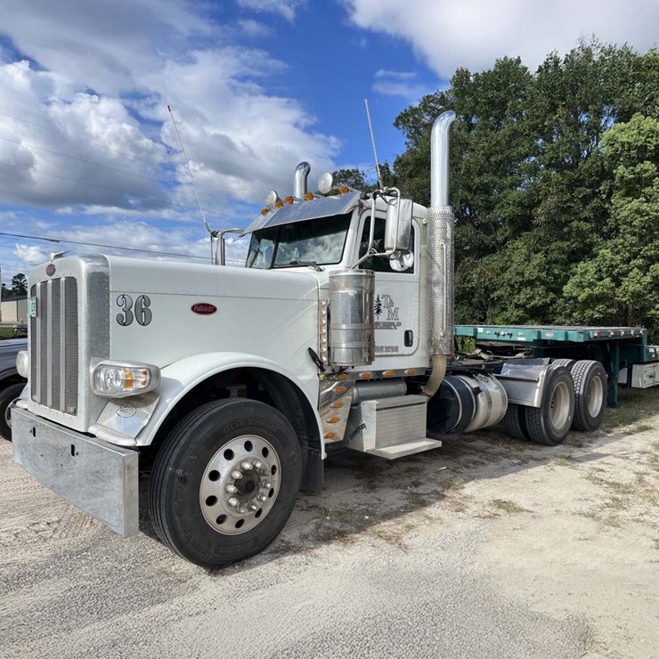 2019 PETERBILT 389