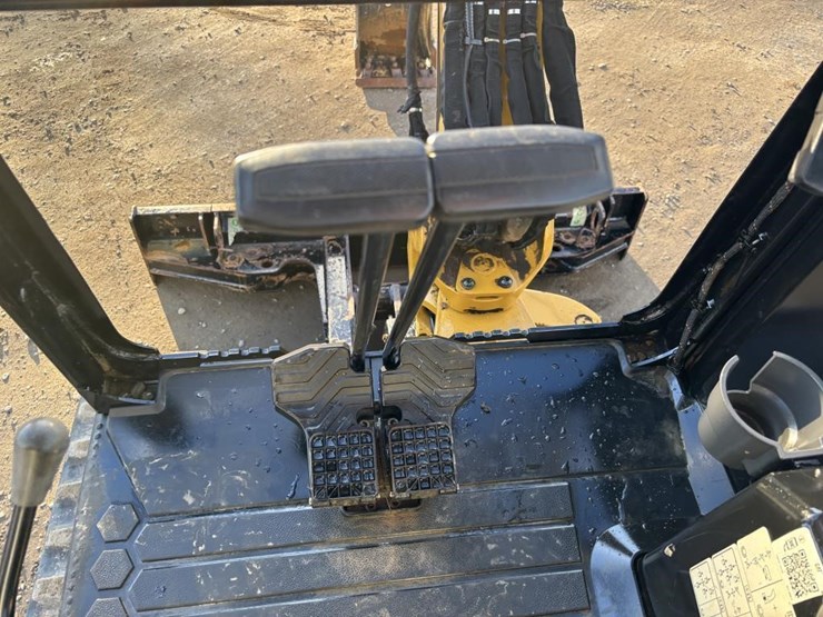 2021-caterpillar-302.7cr-image-30