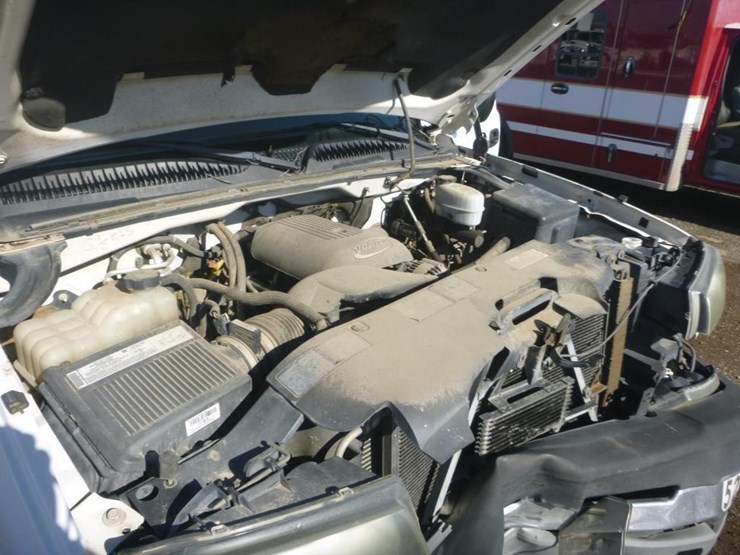 2005-chevrolet-3500-image-10