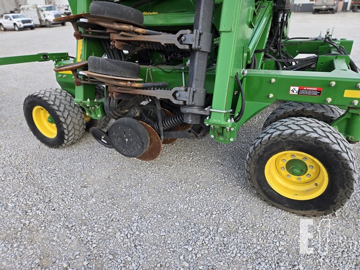 john-deere-1990ccs-image-37