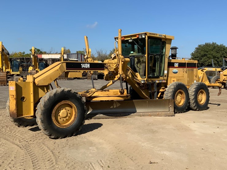 caterpillar-140h-vhp-image-1