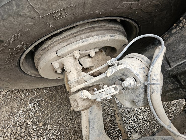 freightliner-columbia-120-image-72