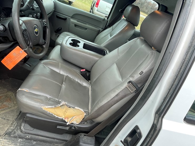 2013-chevrolet-1500-image-38