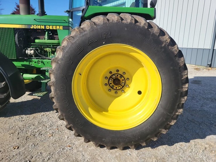 john-deere-4455-image-24