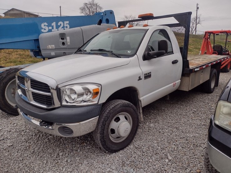 2007-dodge-3500-image-1